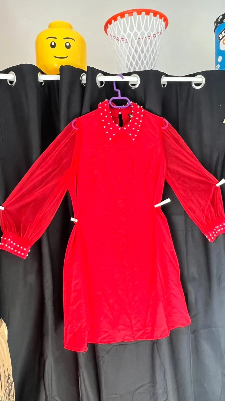 Deslumbrante Vestido Vermelho com Contas. – photo 2